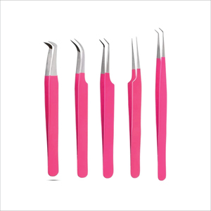 Pinzas Doradas para Extensión de Pestañas, Agarre Fuerte, Punta Redonda, Acero Inoxidable, Pinzas de Volumen de 90 Grados, Mejor Marca Privada - Product Image 2