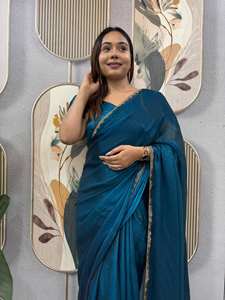 Robe de soirée élégante en soie avec perles, dentelle et travail de latkan - Product Image 3