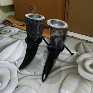 Ensemble de 2 bougeoirs décoratifs en corne de bœuf Viking avec support métallique – Vente Flash - Product Image 5