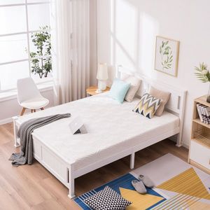 Struttura letto matrimoniale in pino bianco con pannelli verticali e costruzione in compensato - Product Image 4