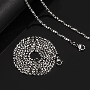 Elegante Collar de Cadena de Eslabones de Acero Inoxidable para Hombre, Ideal para Fiestas - Product Image 5