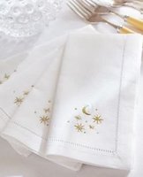Serviettes brodées à la main. Produit d'exportation européen. Nous acceptons les commandes en gros.