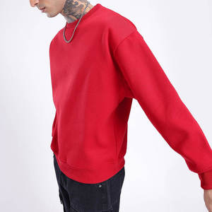 Sudadera Roja para Hombre, Estilo Casual, Corte Holgado, Prenda de Moda, Personalizable, Venta al Por Mayor en EE. UU., Ropa Moderna para Uso Diario - Product Image 3