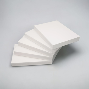 Feuille qui respecte l'environnement de panneau de mousse de PVC WPC 25mm épaisseur 0.6G/cm3 densité couleur blanche pour les solutions intérieures de meubles lisses - Product Image 4