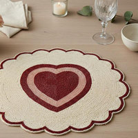 Set de table en forme de cœur avec perles rouges, bordure blanche, décoration de table pour la Saint-Valentin, vente en gros, artisanat de qualité par le fabricant PR India
