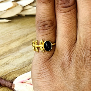 Unique Design Black Onyx <b>Ring</b> Boho Brass <b>Rings</b> for Women 18k Gold Plated <b>Dainty</b> Floral Branch Band Jewelry for Wholesale/OEM/ODM - Product Image 2