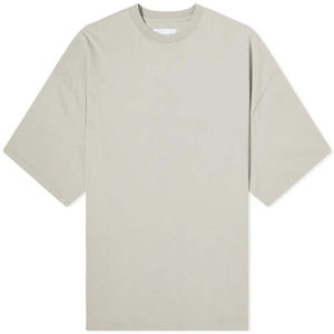 T-shirt confortable pour femmes à col rond, fabriqué avec des matériaux de qualité supérieure, léger, respirant, t-shirt idéal pour l'été - Product Image 4