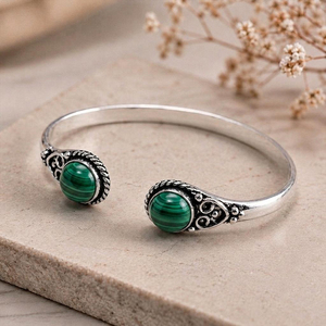 Bracelet manchette ajustable unisexe en laiton plaqué argent et or avec double pierre Aura Hydro Malachite, idéal pour cadeau, vente en gros - Product Image 6