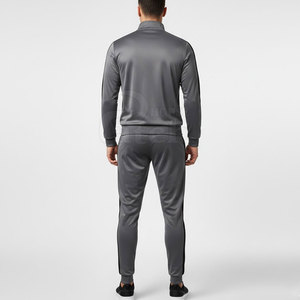 Ensemble de survêtement de haute qualité avec veste et pantalon, parfait pour l'entraînement sportif et les activités de plein air - Product Image 4