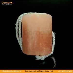 Sel à lécher pour animaux OEM de haute qualité, compressé, pour bovins, chevaux, vaches, moutons, chèvres, nourriture au sel à lécher pour la digestion des chiens - Disponible à la vente - Product Image 3