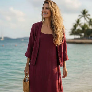 Elegante conjunto de vestido de dos piezas para mujer en color granate, de algodón y lino, vestido midi sin mangas transpirable con chaqueta abierta a juego. - Product Image 1