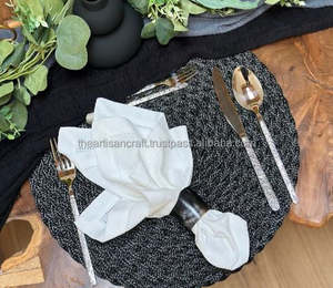 Ensemble de 2 ronds de serviette en corne de buffle poli noir Artisan Crafted Animal and Nautical Style Souvenirs Natural Crafts - Product Image 5