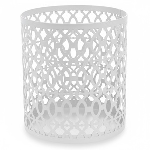 Portavelas Cilíndrico de Metal Verde con Diseño Geométrico Recortado para Decoración de Mesa en Hogar, Bodas y Navidad - Product Image 2