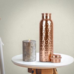 Bouteille d'eau réutilisable en cuivre pur martelé finition mate, style classique, écologique, par Antique Creations – Coffret cadeau premium pour la maison et le bureau - Product Image 4