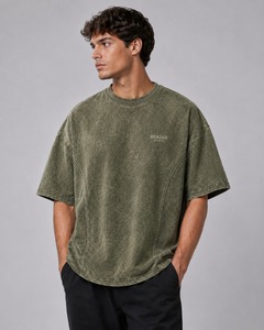 เสื้อยืดโอเวอร์ไซส์สีเขียวมะกอกย้อมสีแบบแอซิดวอชสำหรับผู้ชาย แบรนด์ Beazer คอกลม แขนสั้น สวมใส่สบาย ผลิตจากผ้าฝ้ายเจอร์ซีย์ 100% ระบายอากาศได้ดี - Product Image 4