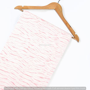 Pur coton Shibori rose tie-dye tissu léger fabriqué à la main pour garçons décor à la maison pour artisanat sacs rideaux chemises bâches de voiture - Product Image 6