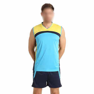 Ensemble d'uniformes de volley-ball personnalisés 2026 en polyester respirant à manches courtes, imprimés par sublimation, pour tenue d'équipe - Product Image 1