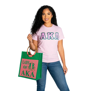 กระเป๋าผ้าปอกระเจาสีชมพูและสีเขียวลาย Lady of AKA Sorority พร้อมหูหิ้วไม้ธรรมชาติ กระเป๋าช้อปปิ้งนำกลับมาใช้ใหม่ได้ กระเป๋าของขวัญ กระเป๋าแฟชั่น - Product Image 3
