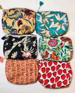 Large Capacity Portable Lipstick Cosmetic Bag 3pcs Floral Storage Bag Set Custom Logo Quilted Cotton Lightweight Toiletry Bags - Product Image 2