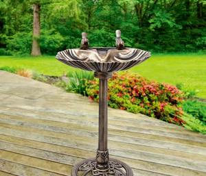 Baños para pájaros de metal de calidad garantizada que se integran perfectamente con la estética exterior moderna y tradicional. - Product Image 2