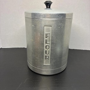 Ensemble de boîtes de cuisine en métal de style vintage, idéal pour le stockage de farine, de sucre et de café, et conteneurs de garde-manger au look industriel - Product Image 4