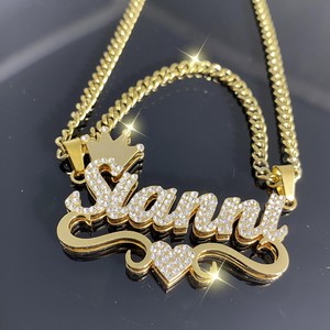 Pendentif personnalisé en moissanite avec calligraphie arabe, couronne, or jaune 14 carats, cadeau d'anniversaire pour femme - Product Image 2