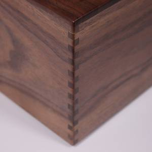 Boîte à mouchoirs en bois Ali Fashion Art, design classique fait main, finition marron foncé, durable, étanche, support de rangement autoportant - Product Image 2