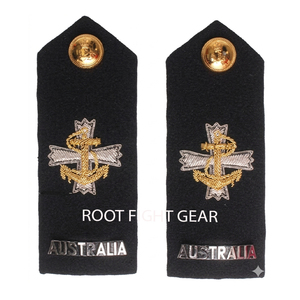 Epaulettes de hombro hechos a medida con bordados detallados que combinan con la identidad de la marca y los requisitos del uniforme. - Product Image 4