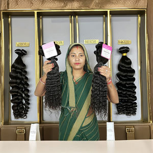 100% Couleur Noire Bouclés Lâche Armure Profonde Cheveux Humains Brut En Gros Cuticule Alignée Vierge Bundles Non Transformés Cheveux Humains Indiens - Product Image 1