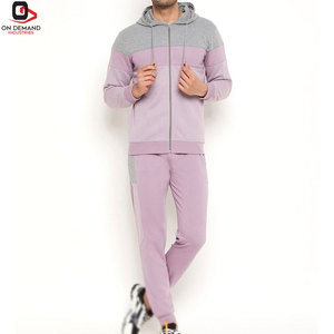 ชุดวอร์มผู้ชายพิมพ์โลโก้แบรนด์ตามสั่ง ผ้าฝ้ายระบายอากาศดี ราคาสมเหตุสมผล - Product Image 1