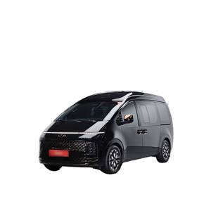 Hyundai Staria Lounge de 7 Plazas, Modelo Octubre 2023, 20,123 km, Diésel, Caja de Cambios Automática, Asientos de Cuero, Cámara Trasera, Volante a la Izquierda - Product Image 1