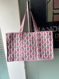 Bolsa de Mano de Algodón con Estampado Floral Rosa, Cierre de Cremallera, Bolsillos Interiores Ligeros, Estilo Bohemio Vintage para Mujer, para Viajes de Invierno y Compras - Product Image 1