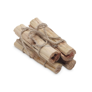Bâtonnets de canne à sucre séchée de qualité supérieure – Friandise naturelle pour lapins et petits animaux en provenance du Vietnam - Product Image 1