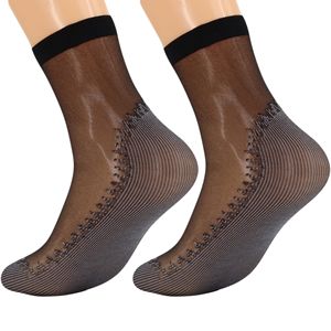 10 paires de chaussettes courtes antidérapantes en nylon transparent pour femmes avec semelle en coton et matière fine en soie, confortables et élégantes - Product Image 4