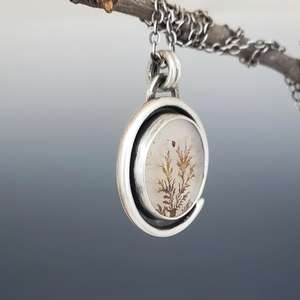 Pendentif artisanal en argent sterling avec agate dendritique, plaqué or vintage, bijou élégant et original, cadeau de fiançailles - Product Image 5