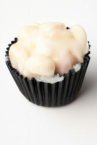 Delicioso Chocolate Sólido con Grupos de Cacahuetes, Opciones de Chocolate Negro, con Leche y Blanco, Relleno de Dulces y Nueces, Elegante Empaque de Regalo, Exportación a Granel - Product Image 2