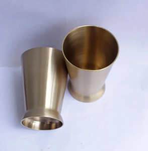 Nouvelle verrerie en laiton luxueuse et créative pour servir du jus de lassi, du vin, dans un design exclusif et aux meilleurs prix - Product Image 5