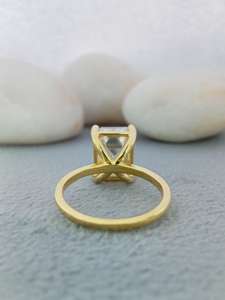 Bague pour femme en or avec grappe de diamants ronds, design micro-pavé haute brillance, forte demande, provenant d'un fournisseur indien - Product Image 4