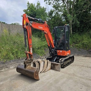 Mini-excavatrice Kubota moderne pour le creusement de fossés, le terrassement, l'aménagement paysager et l'installation de canalisations, avec une consommation de carburant efficace. - Product Image 3