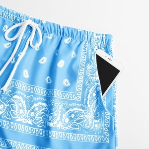 Shorts en mesh imprimé bandana pour homme, motif paisley, légers, pour le basketball et la gym, tissu à séchage rapide - Product Image 5