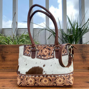 Vente en gros 2025 de luxe 2 pièces en cuir de vachette véritable usiné sac fourre-tout et portefeuille avec bracelet ensemble combo de créateur tendance pour les femmes - Product Image 5