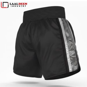 Pantalones cortos de MMA de la mejor calidad con tela suave y cintura elástica para un ajuste perfecto, logotipo sublimado de primera calidad. - Product Image 3