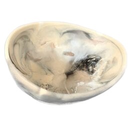 Tazón de comida decorativo de epoxi de resina sostenible con aspecto natural para una elegante mesa de comedor y uso en la cocina - Product Image 2