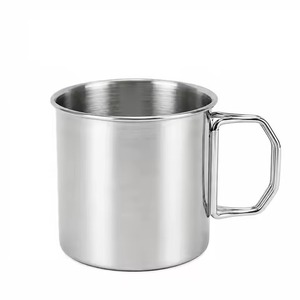 Mug à Moscow Mule en laiton massif martelé fait main avec poignée géométrique moderne – Vaisselle de bar haut de gamme en gros - Product Image 3