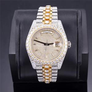 Montre de luxe avec boîtier carré en alliage, mouvement à quartz ETA, bracelet en acier inoxydable de 40 mm avec moissanite, cadran en cristal saphir, affichage analogique-numérique - Product Image 1