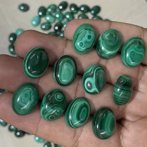 Pierre précieuse naturelle de qualité supérieure, malachite verte ovale, certifiée IGI, Rida Creations Rajasthan, 12x16, 12 carats, couleur mélangée - Product Image 2