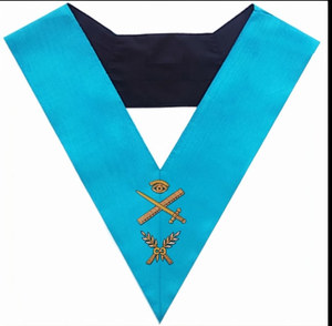 Col de cérémonie pour officier - Rite français Groussier Moire, broderie à la main en fil de soie doré - Product Image 1