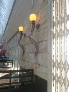 Applique murale LED de style nordique en corne naturelle pour table, luminaire décoratif d'intérieur pour la maison et les projets hôteliers - Product Image 4