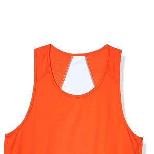 Camiseta sin mangas elegante para hombre, perfecta para el gimnasio, actividades al aire libre y uso diario, con tela ligera y un look moderno. - Product Image 4