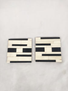 Ensemble de sous-verres en résine époxy bleu océan de luxe, magnifique design marin profond, décoration de table artisanale pour les amateurs de plage et les maisons avec sous-verres. - Product Image 6